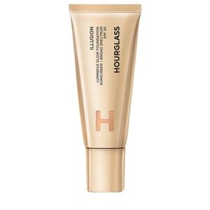 Hourglass ‘5’ Illusion Luminous Glow Foundation SPF 30